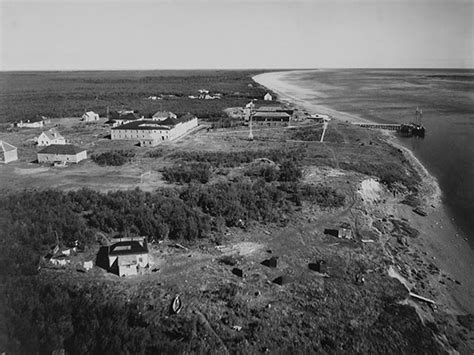 Historical photos photographs of York Factory Manitoba