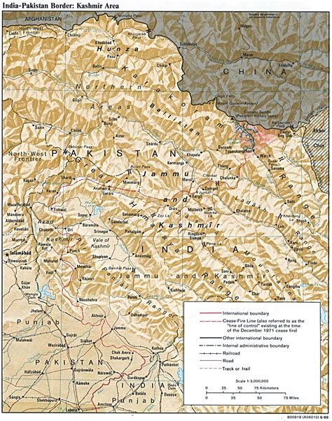 India - Pakistan Border Map in the Kashmir Area 1988 - Full size