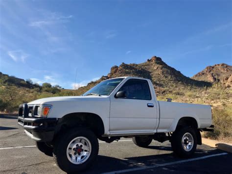 1992 Toyota Pickup (Hilux) 4x4 120K miles - Classic Toyota Pickup 1992 for sale