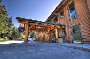 Overlander Mountain Lodge Reviews, Deals & Photos 2024 - Expedia.ca