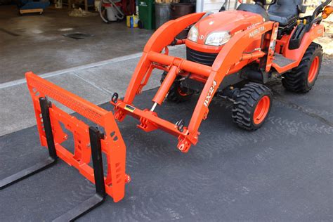 Kubota BX 36" Quick attach Ai2 pallet forks attachments - Ai2 Products