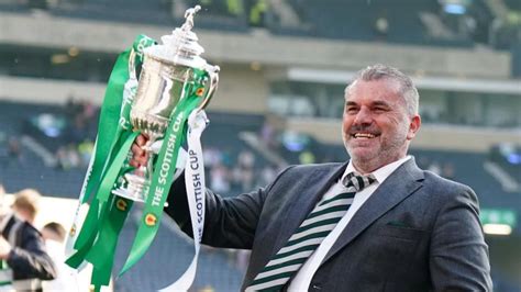 Ange Postecoglou leads Celtic FC to historic treble – The Greek Herald