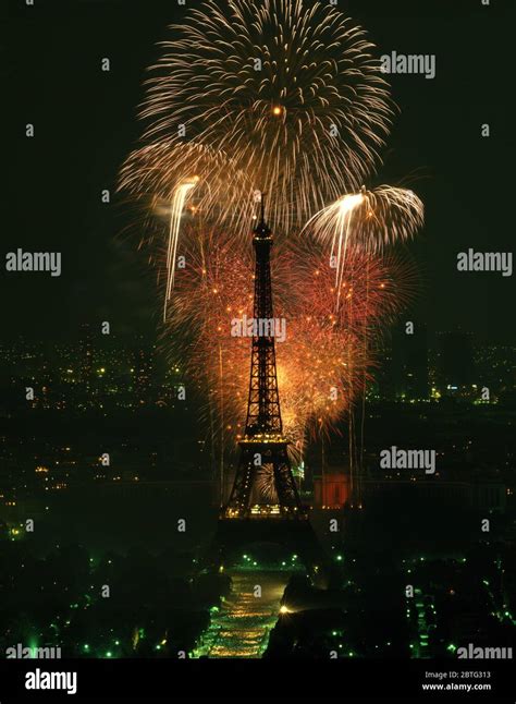 Fireworks, Eiffel Tower, Paris, France Stock Photo - Alamy