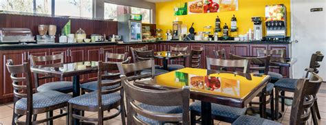 Sarasota-Bradenton Airport Hotel | Sarasota Florida Hotel Dining