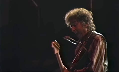 Never-Seen Live Bob Dylan Videos from 1993 - by Ray Padgett