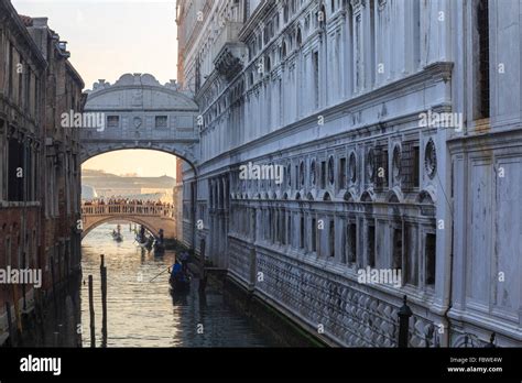 The Bridge of Sighs in Venice, Italy Stock Photo - Alamy