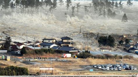 Japan Issues Tsunami Warning After 6.5-Magnitude Earthquake off Coast ...