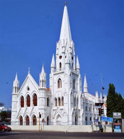 Most Visited Monuments in Mumbai | Famous Monuments of Mumbai