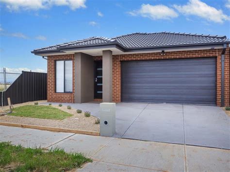 32 Guthrie Drive, Weir Views VIC 3338 | Domain