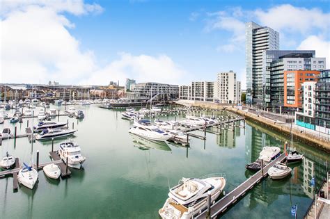 Ocean Village, Southampton - Waterside Properties