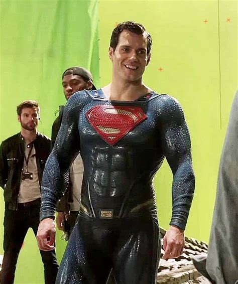 Behind-the-Scenes Superman Photo from “Justice League” - Superman ...