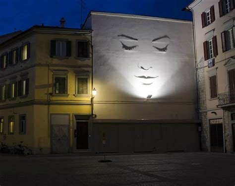 Stunning shadow art created by light and wall – Vuing.com