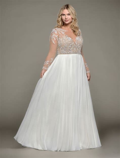 Style 6807S Pascal | Wedding dresses size 14, Wedding dresses plus size, Modern wedding dress