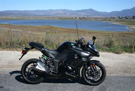 Short shift: Quick review of the 2015 Kawasaki Ninja 1000 – The Ride So Far