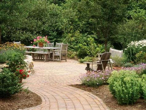 How to Clean a Concrete Patio and Patio Furniture | Patio stones ...