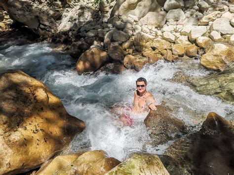 Perfect day in Acheron River - We wander the world