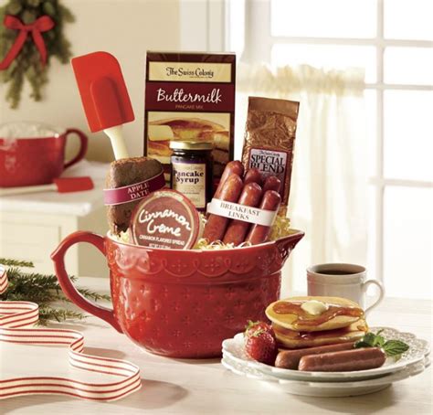 Breakfast Gift Basket Ideas: Bacon and Beyond - The Swiss Colony's ...