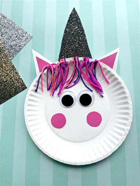 Unicorn Paper Plate Craft | AllFreeHolidayCrafts.com