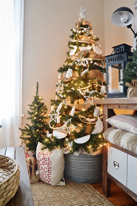 Diy Christmas Living Room Decorating Ideas | Bryont Blog