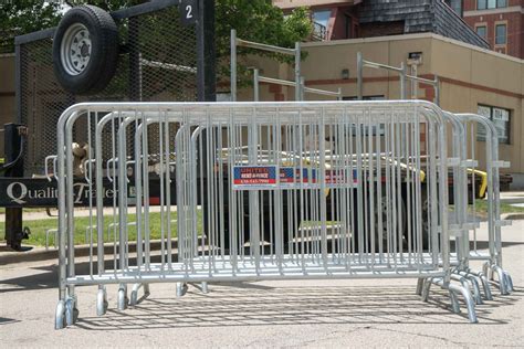 Pedestrian Barricades in Roselle, IL - United Rent A Fence