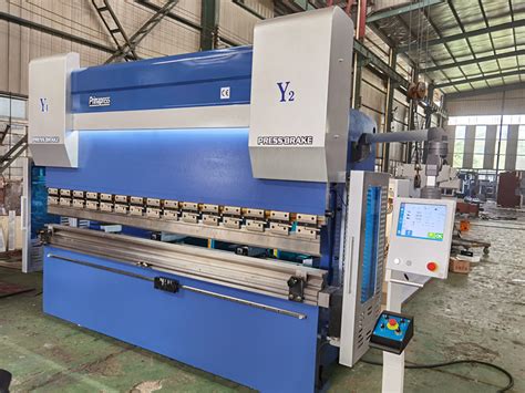 200T 3200mm CNC Hydraulic metal plate bending machine 6+1 axis cnc ...