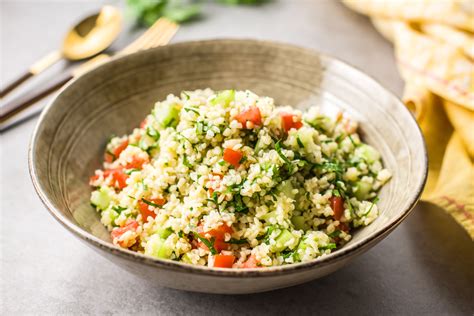 Classic Tabbouleh Salad Recipe (Tabouli)