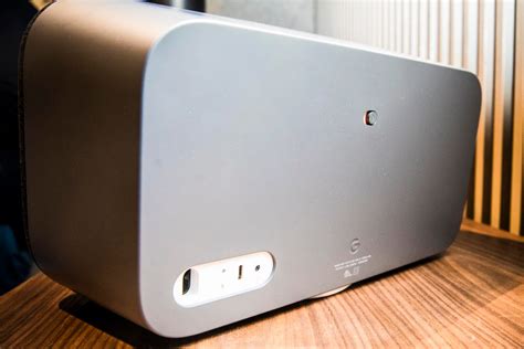 Google's Home Max speaker brings the sound for $399 - CNET