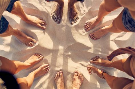 Happy National Go Barefoot Day! - Verisign Blog