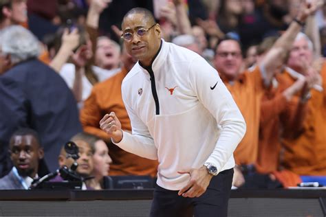 Breaking: Texas Makes Decision On Head Basketball Coach - The Spun