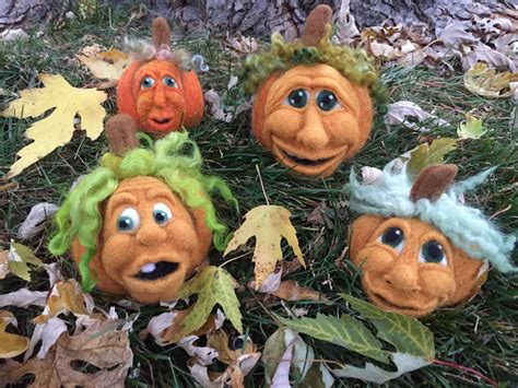 Needle felted pumpkins | Felt pumpkins, Needle felting, Halloween crafts