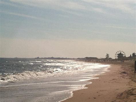 misquamicut state beach :) | Beach life, Beach, Rhode island