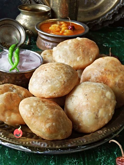 Halwai Style Khasta Moong Dal Kachori