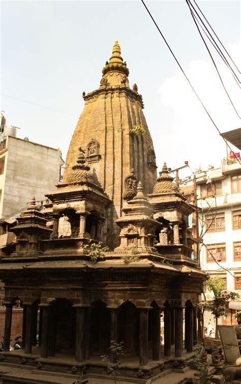 Un des nombreux temples à Patan | Architecture temple, Temple hindou, Népal