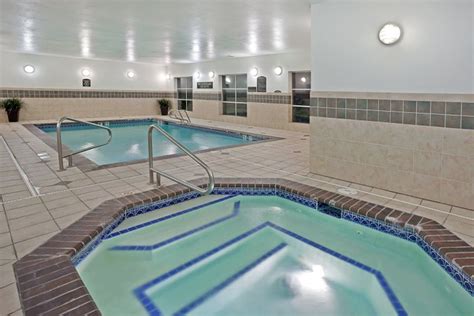 HOLIDAY INN EXPRESS BOTHELL, AN IHG HOTEL $103 ($̶1̶1̶2̶) - Prices & Reviews - WA