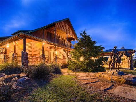 This sprawling Texas ranch on sale for $4.6M is perfect for the avid ...