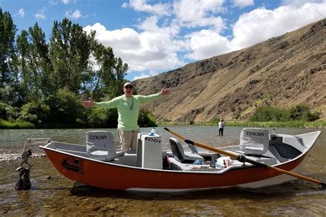 Drift Boat and Fishing Raft Rentals // Yakima River > Red's Fly Shop