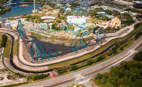 VIDEO: Final track piece installed for Mako roller coaster at SeaWorld Orlando - Inside the Magic