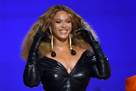 Beyonce, 40 and fabulous; see 5 facts about her and top songs - Sidomex ...