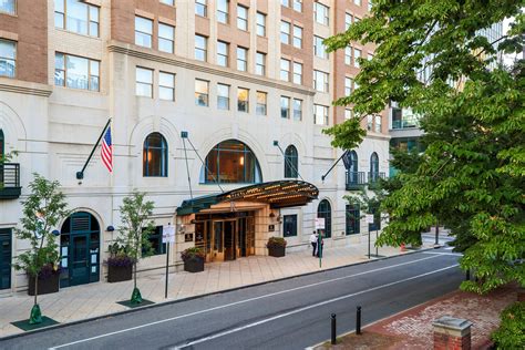 Renaissance Philadelphia Downtown Hotel- Deluxe Philadelphia, PA Hotels ...