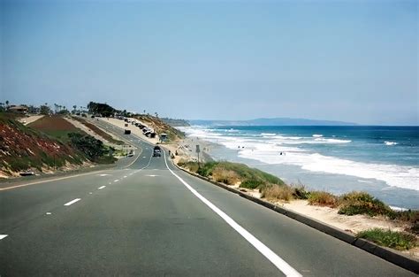 Carlsbad Coast Drive - San Diego Beaches Guide