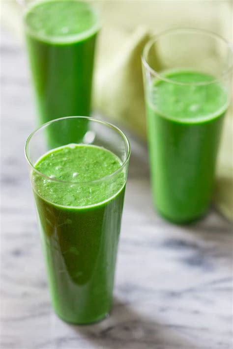 green apple smoothie {vegan, paleo and gluten-free} - Healthy Seasonal Recipes