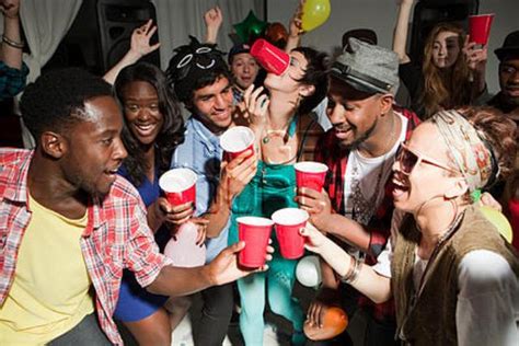 How To Throw The Ultimate College Party | Bit Rebels