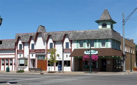 Gaylord, Michigan - Not A Huge Log-Book Pictures Gallery