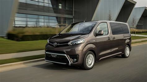 Toyota Perkenalkan Proace Verso Electric, Bakal Debut di Eropa