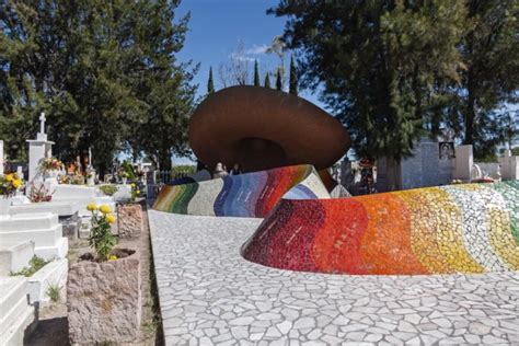 Mausoleum of José Alfredo Jiménez - Escapadas