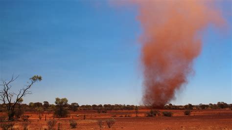 Dust devils have an electric heartbeat | Science | AAAS