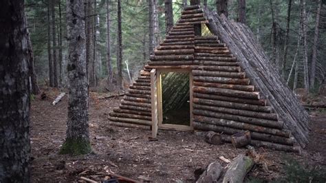 2 DAYS SOLO IN THE WOODS. A FRAME CABIN BUILDING.SURVIVAL. BUSHCRAFT ...