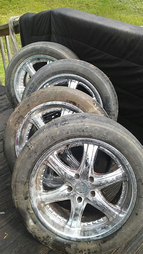 22 inch tires and Rims for SUV 5 lugs for Sale in Calabash, NC - OfferUp