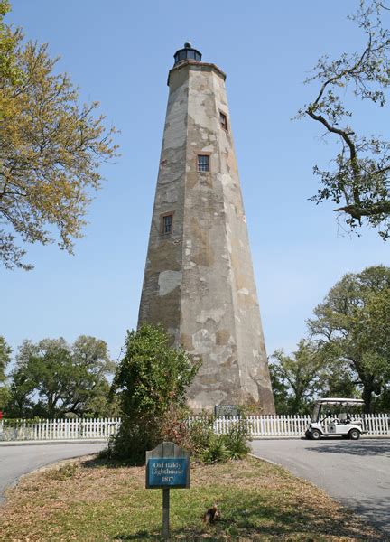 Bald Head Lighthouse, North Carolina at Lighthousefriends.com