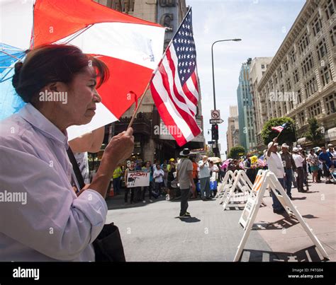 13 colonies american flag hi-res stock photography and images - Alamy